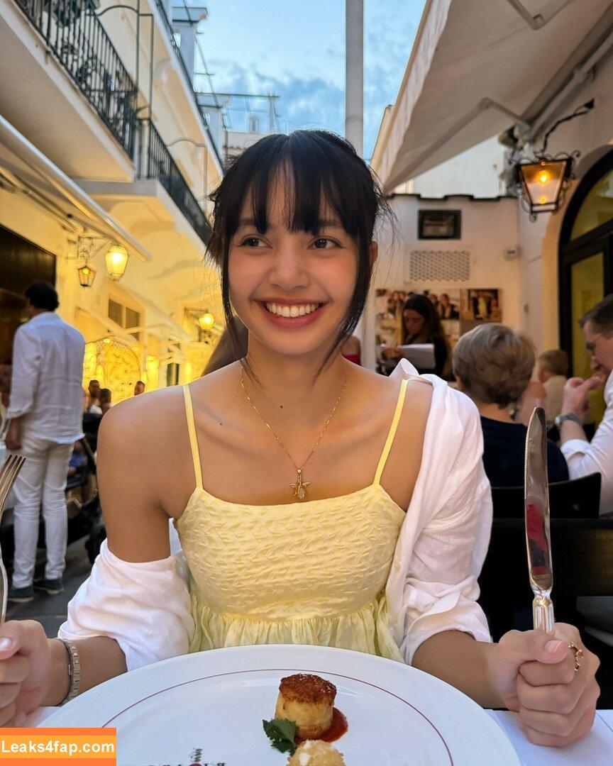 Lisa Blackpink /  leaked photo photo #0106