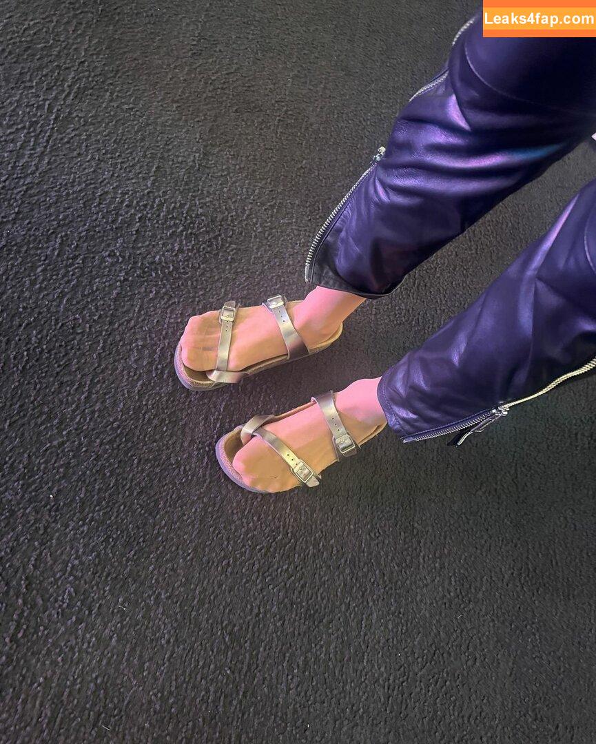 Lisa Blackpink /  слитое фото фото #0122