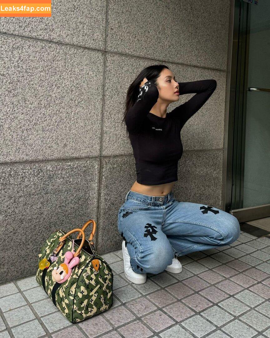 Lisa Blackpink /  слитое фото фото #0138