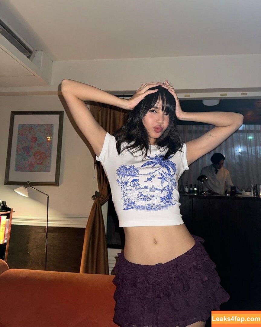 Lisa Blackpink /  слитое фото фото #0139