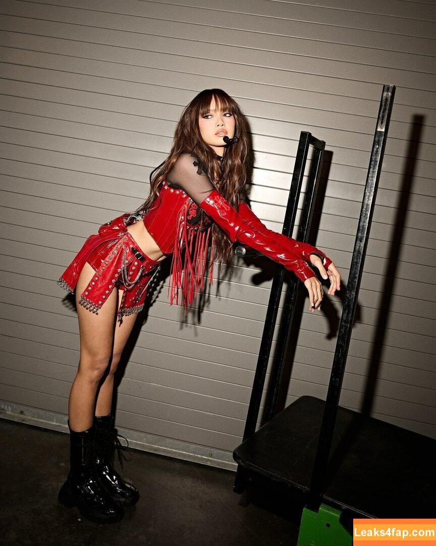 Lisa Blackpink /  слитое фото фото #0161