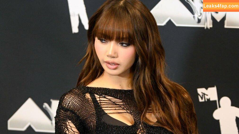 Lisa Blackpink /  слитое фото фото #0213