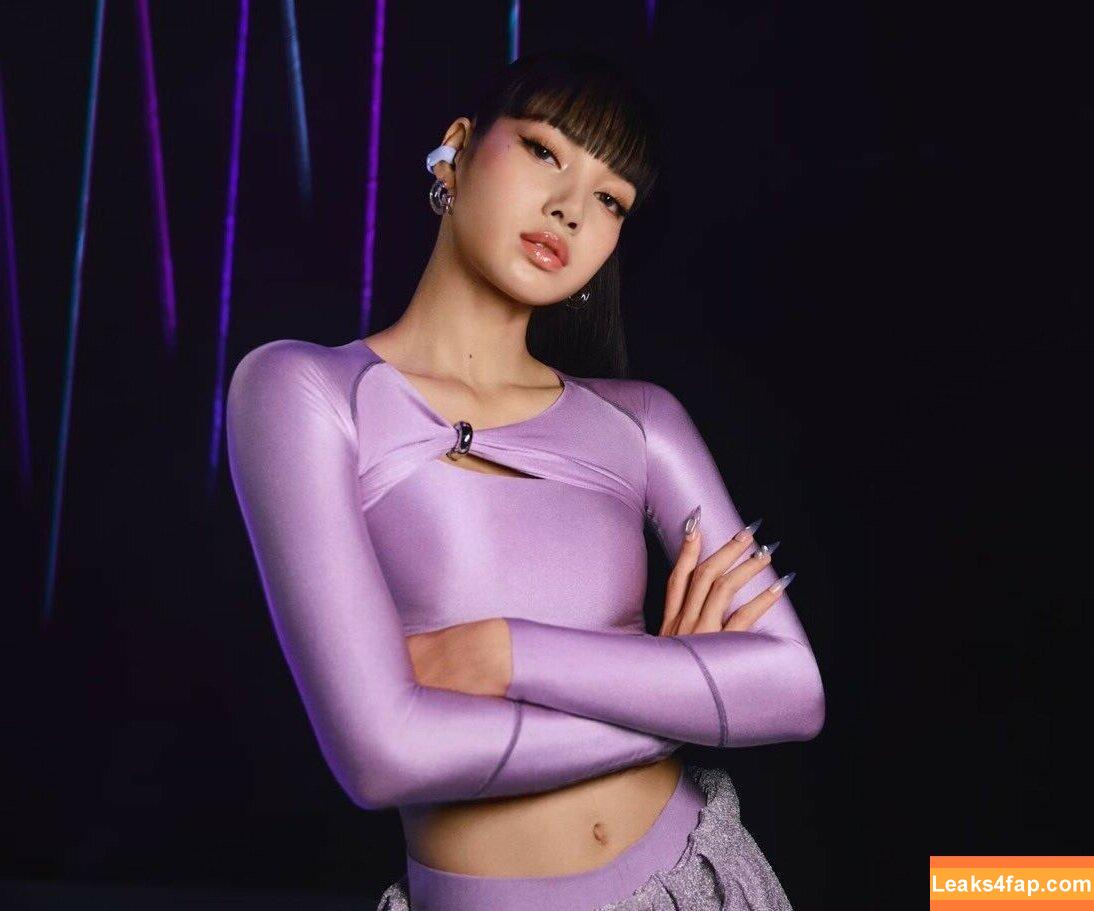 Lisa Blackpink /  слитое фото фото #0225