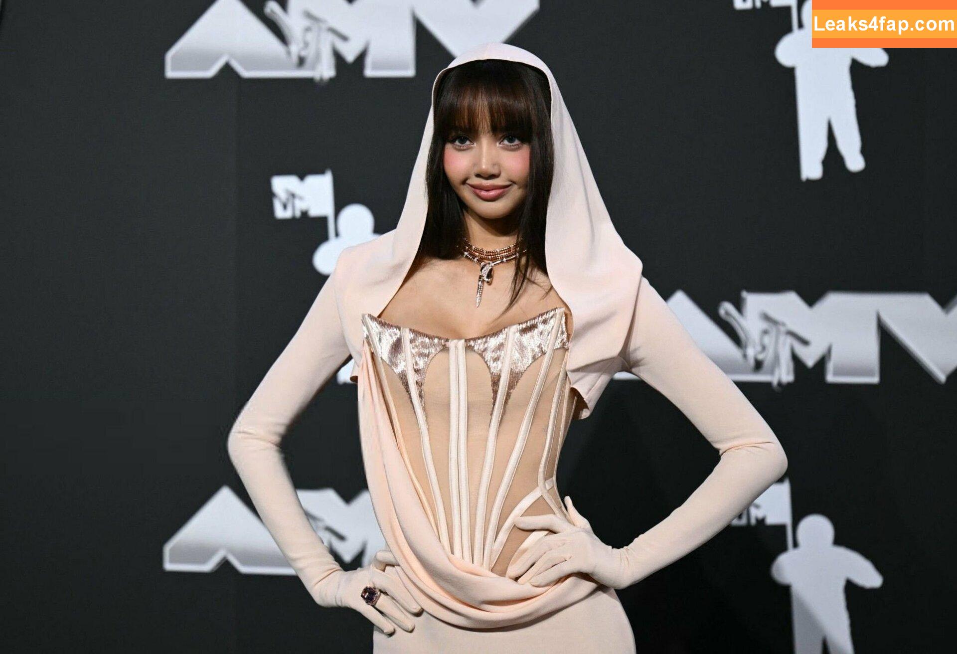 Lisa Blackpink /  слитое фото фото #0230