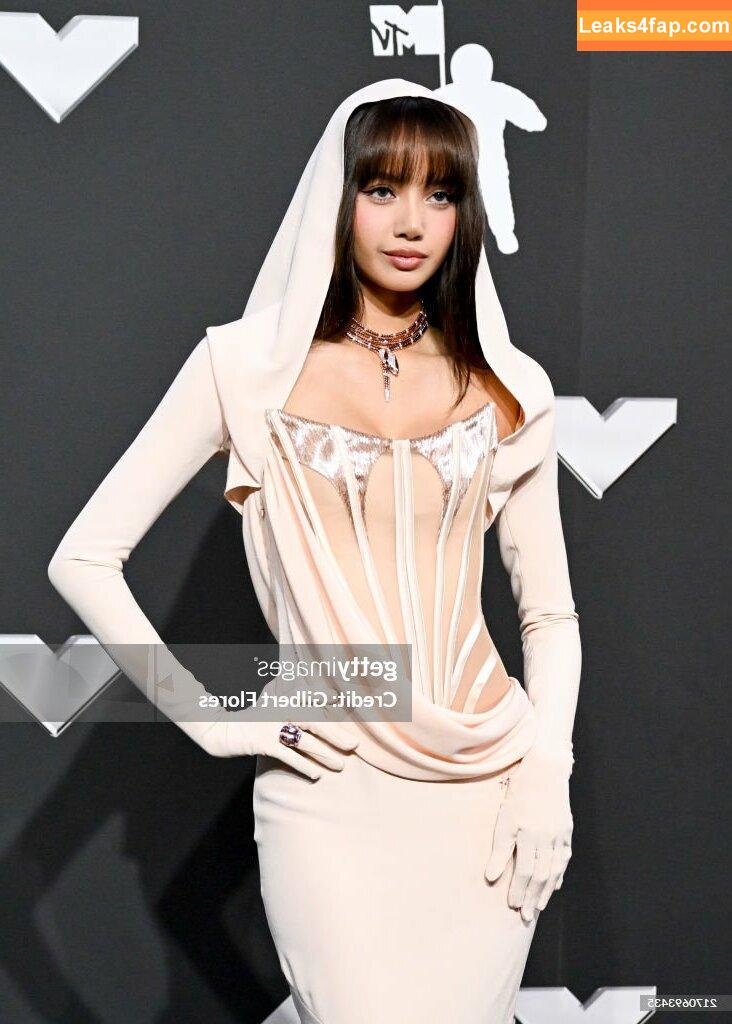 Lisa Blackpink /  слитое фото фото #0244