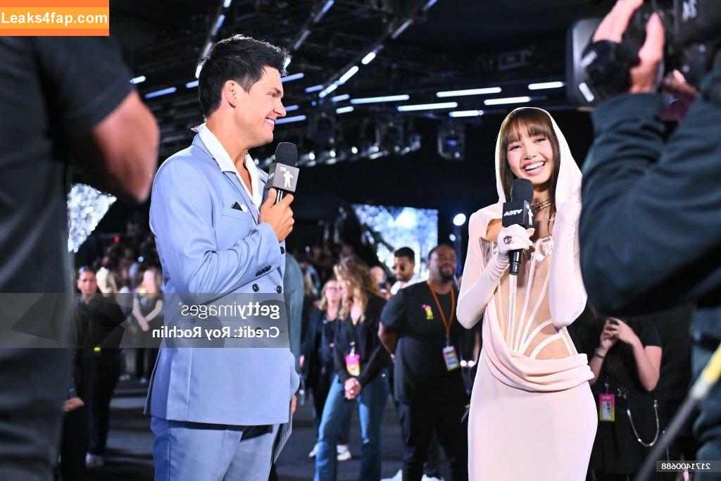 Lisa Blackpink /  слитое фото фото #0262