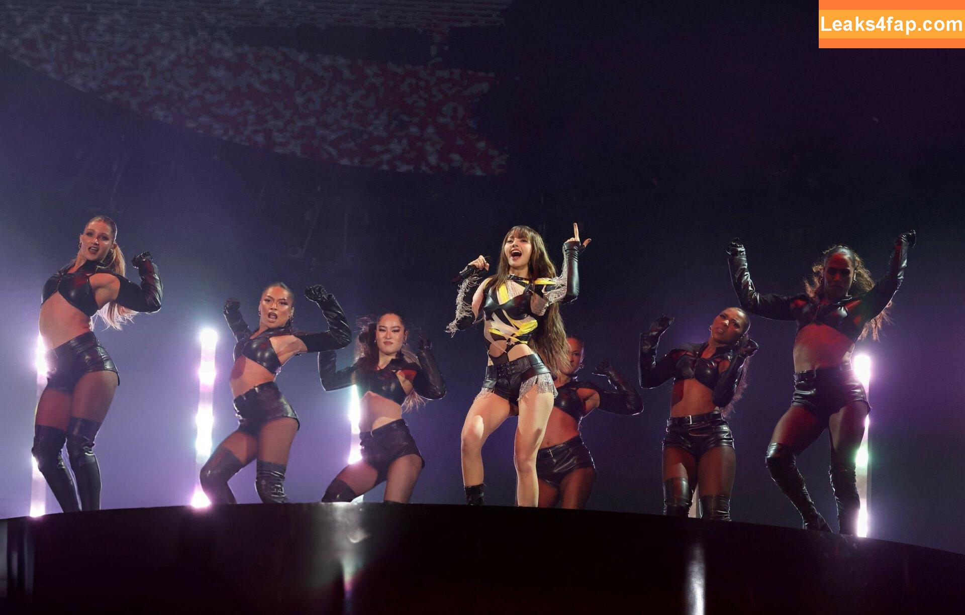 Lisa Blackpink /  слитое фото фото #0321