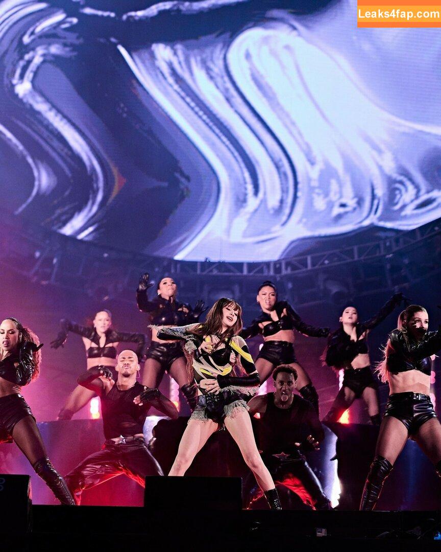 Lisa Blackpink /  слитое фото фото #0377