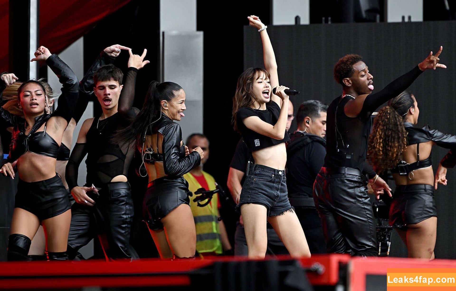 Lisa Blackpink /  слитое фото фото #0381