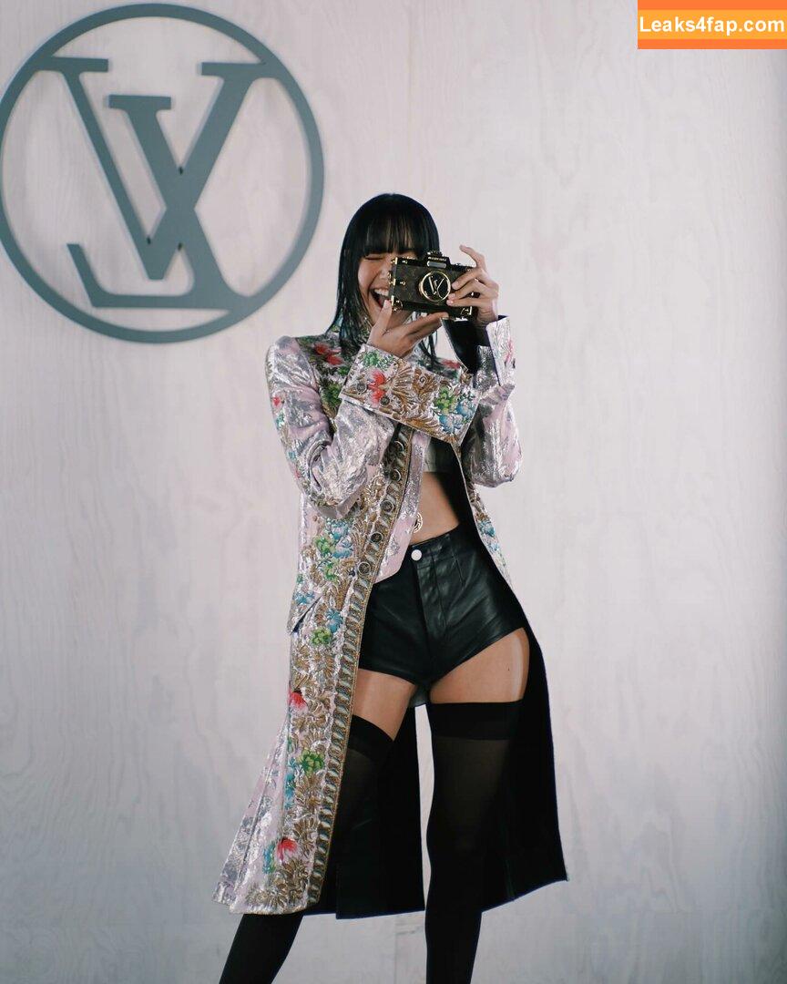 Lisa Blackpink /  слитое фото фото #0427