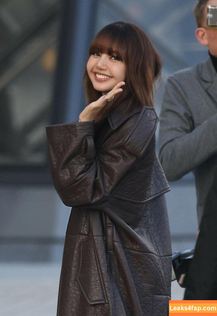 Lisa Blackpink /  слитое фото фото #0442