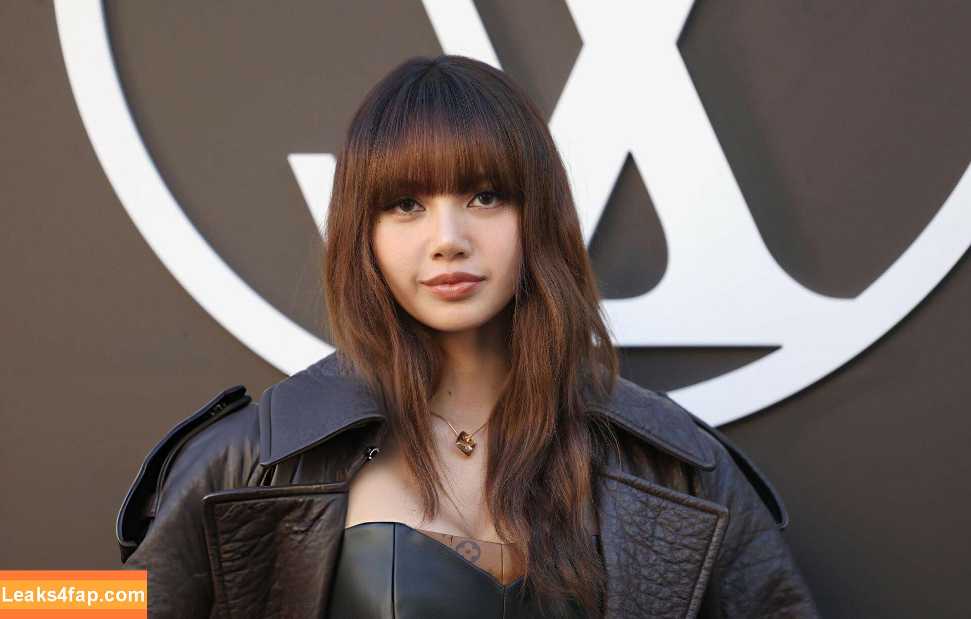 Lisa Blackpink /  слитое фото фото #0444