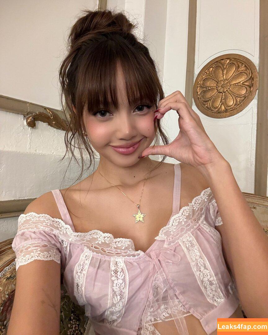 Lisa Blackpink /  слитое фото фото #0499