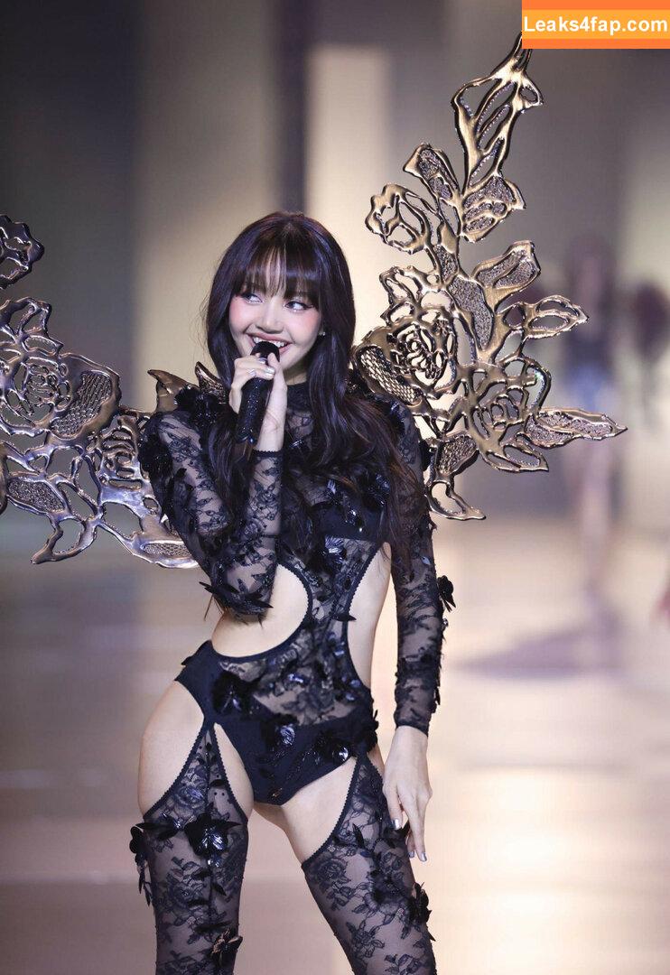 Lisa Blackpink /  слитое фото фото #0567