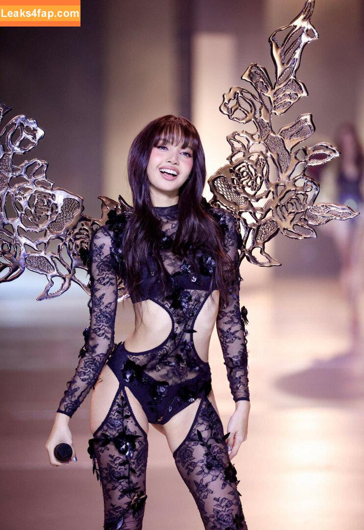 Lisa Blackpink /  слитое фото фото #0580