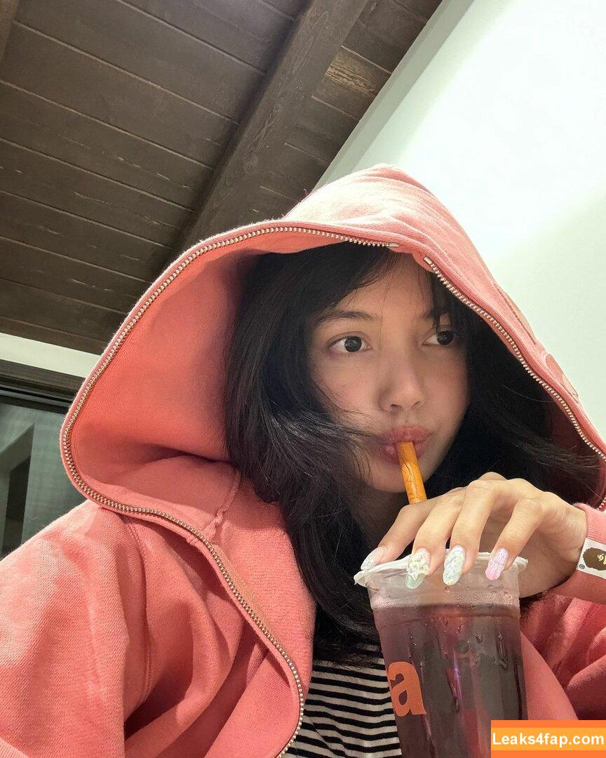 Lisa Blackpink /  слитое фото фото #0592