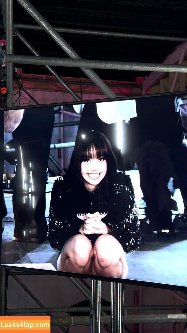 Lisa Blackpink /  слитое фото фото #0601