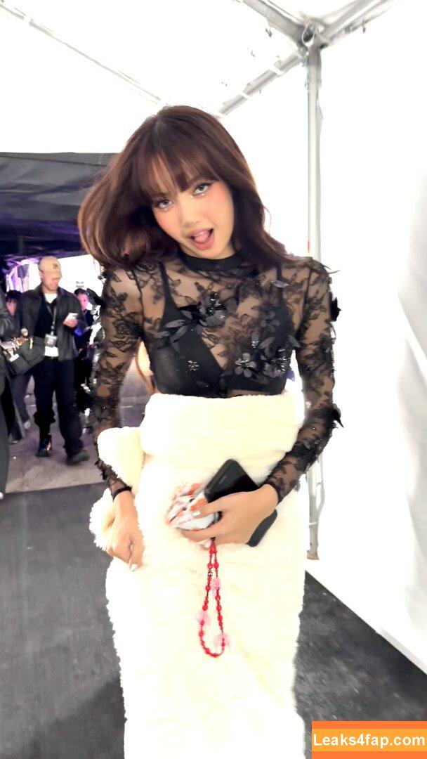 Lisa Blackpink /  слитое фото фото #0612