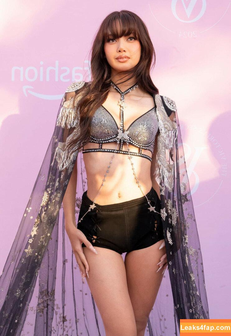 Lisa Blackpink /  слитое фото фото #0638