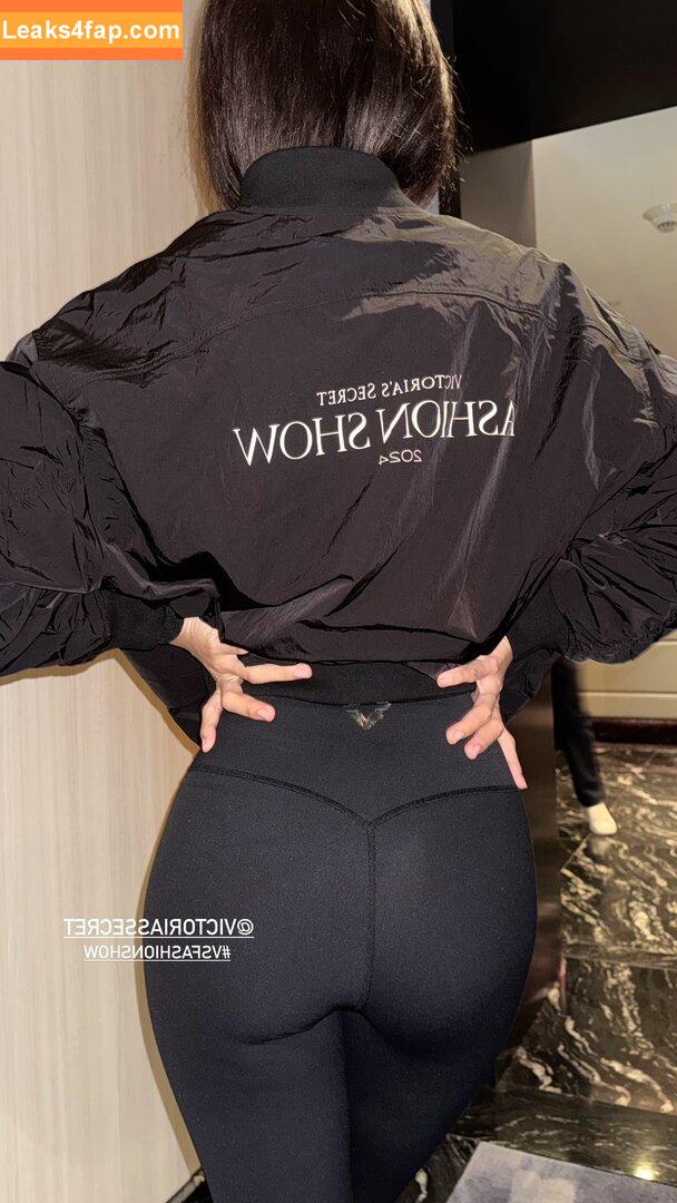 Lisa Blackpink /  слитое фото фото #0650