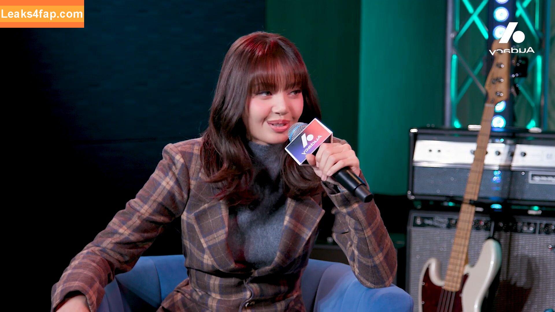 Lisa Blackpink /  слитое фото фото #0700