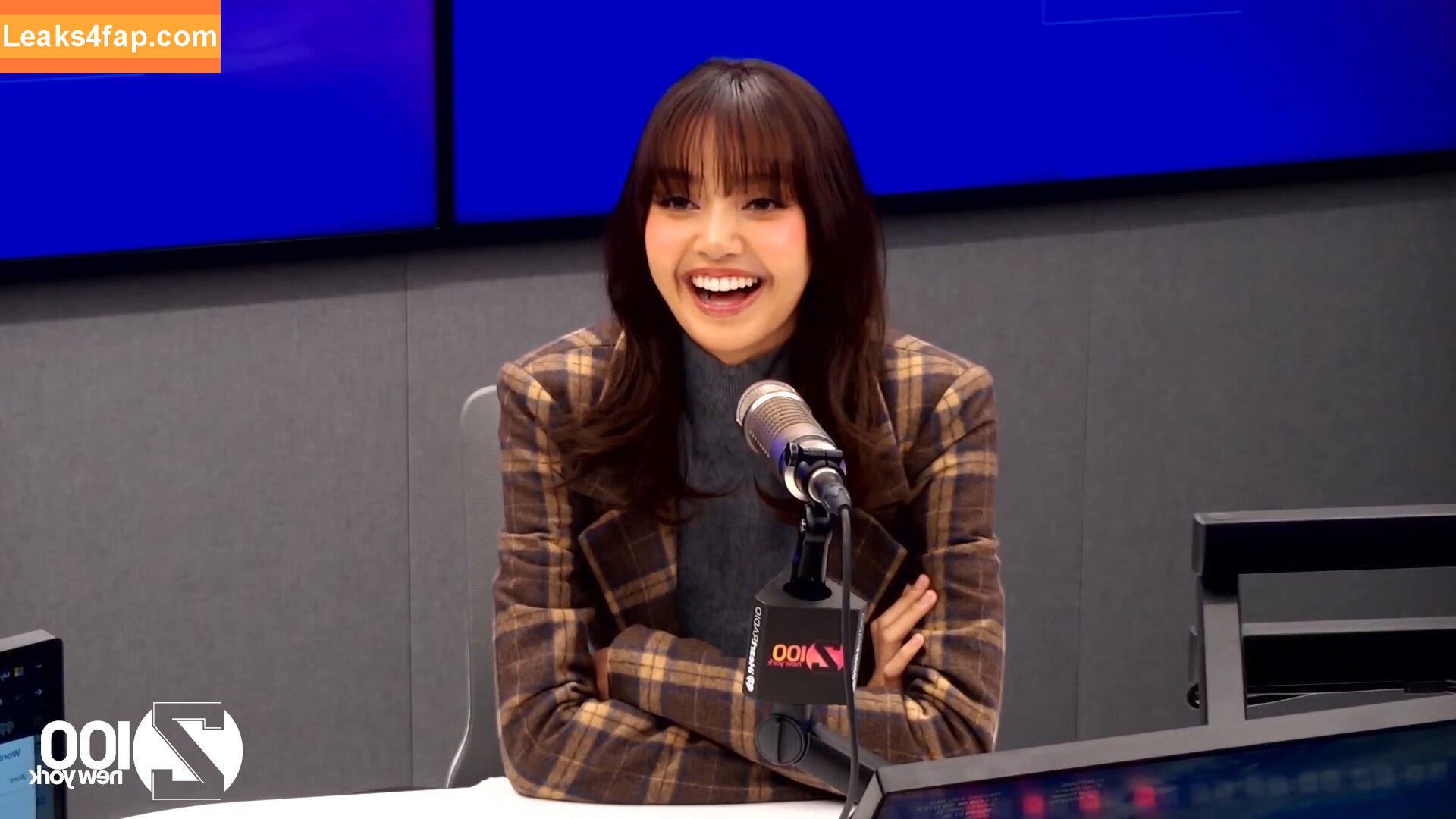 Lisa Blackpink /  слитое фото фото #0728