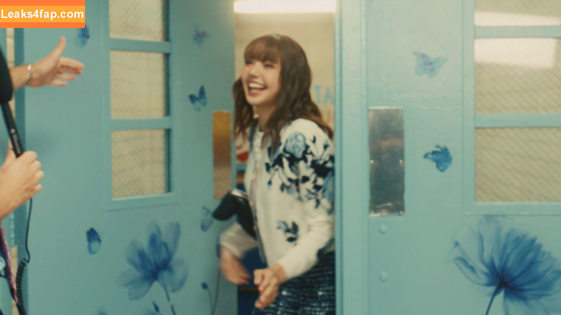 Lisa Blackpink /  слитое фото фото #0731