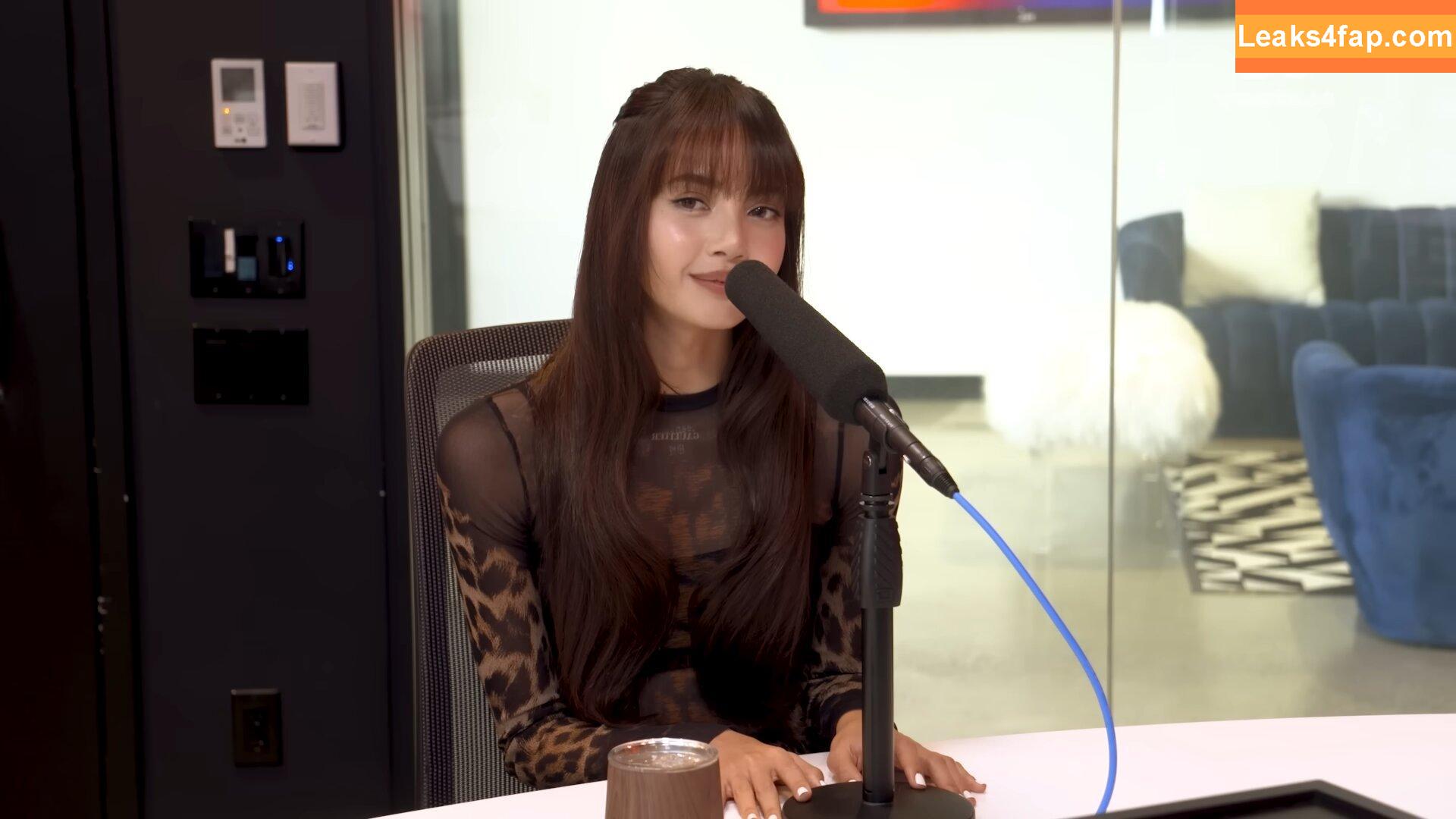 Lisa Blackpink /  слитое фото фото #0745