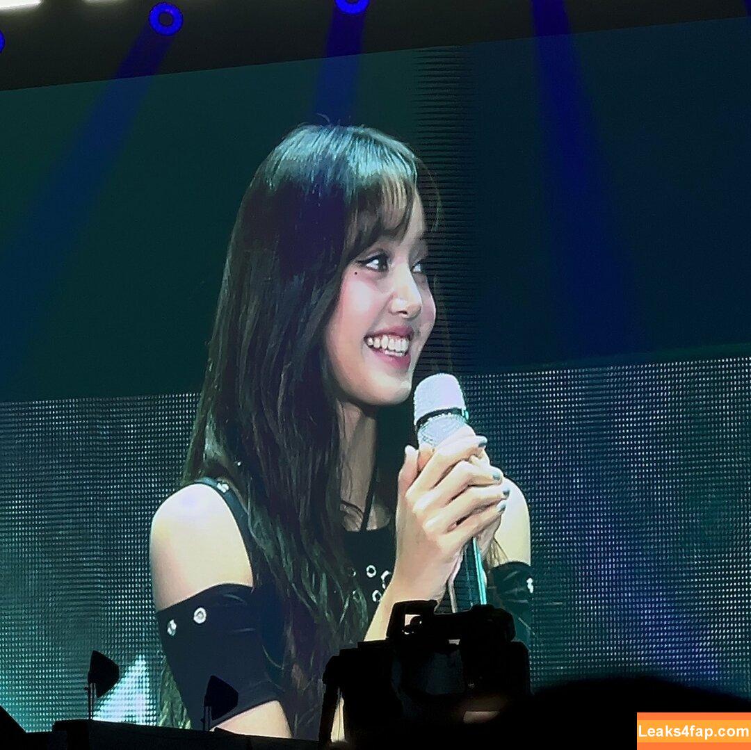 Lisa Blackpink /  слитое фото фото #0783