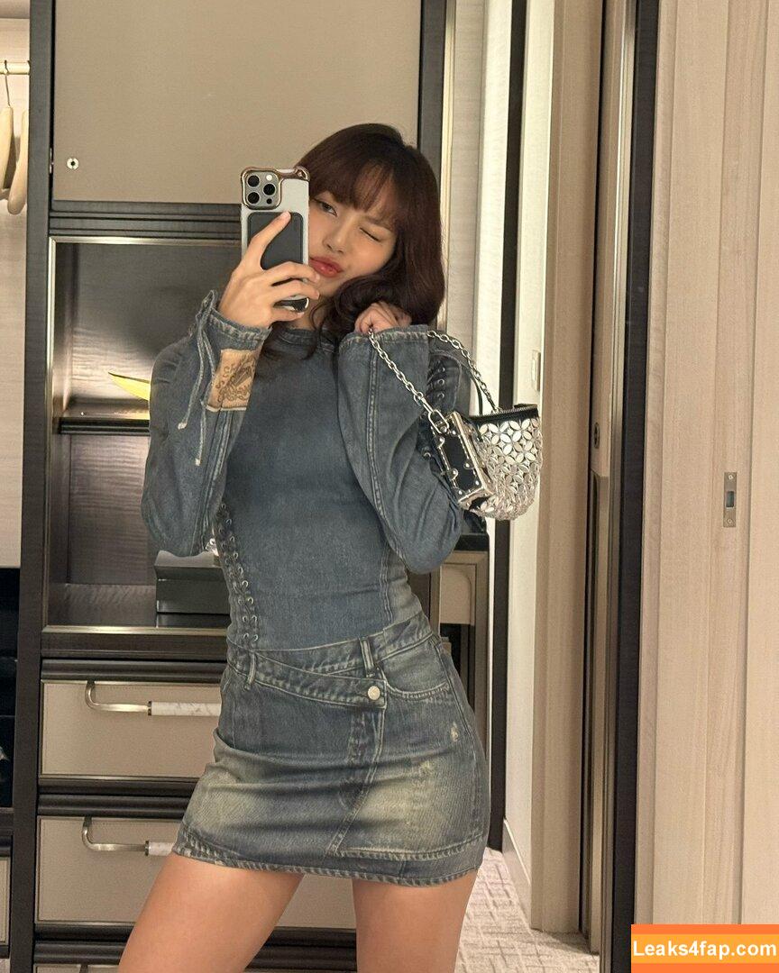 Lisa Blackpink /  слитое фото фото #0807