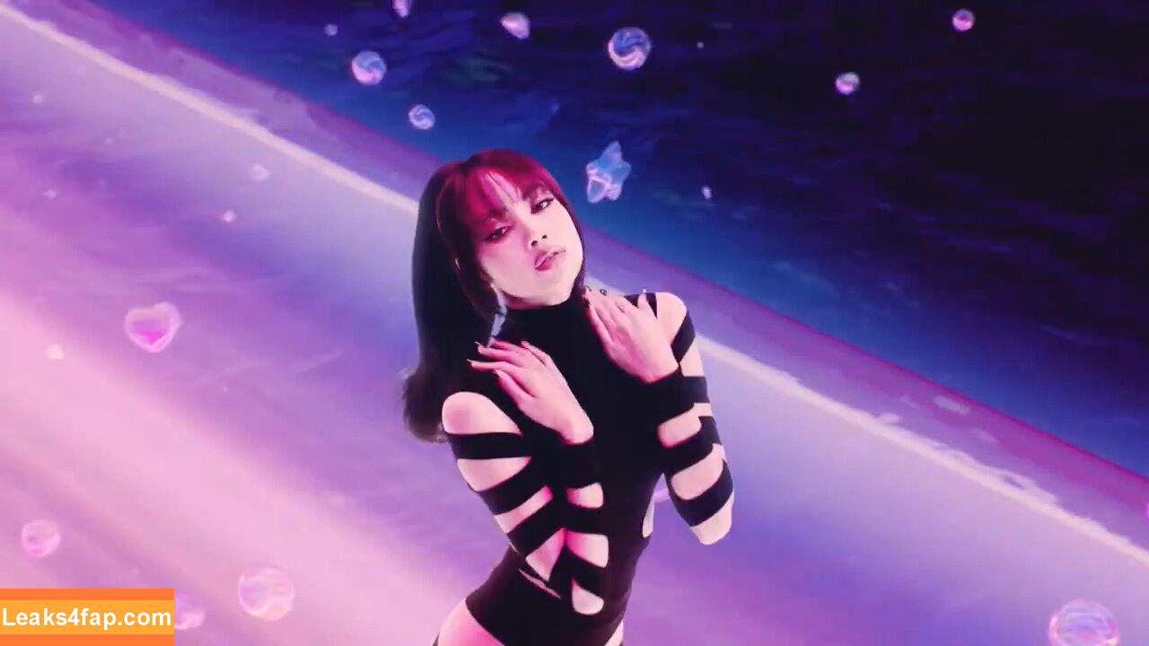 Lisa Blackpink /  слитое фото фото #0840