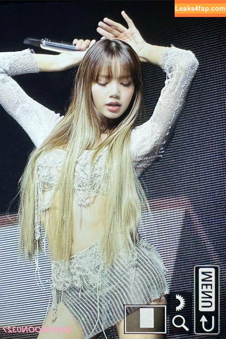 Lisa Blackpink /  слитое фото фото #0849