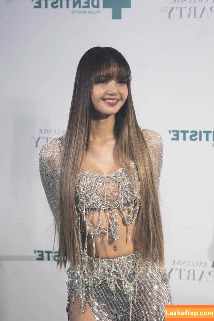 Lisa Blackpink /  слитое фото фото #0856