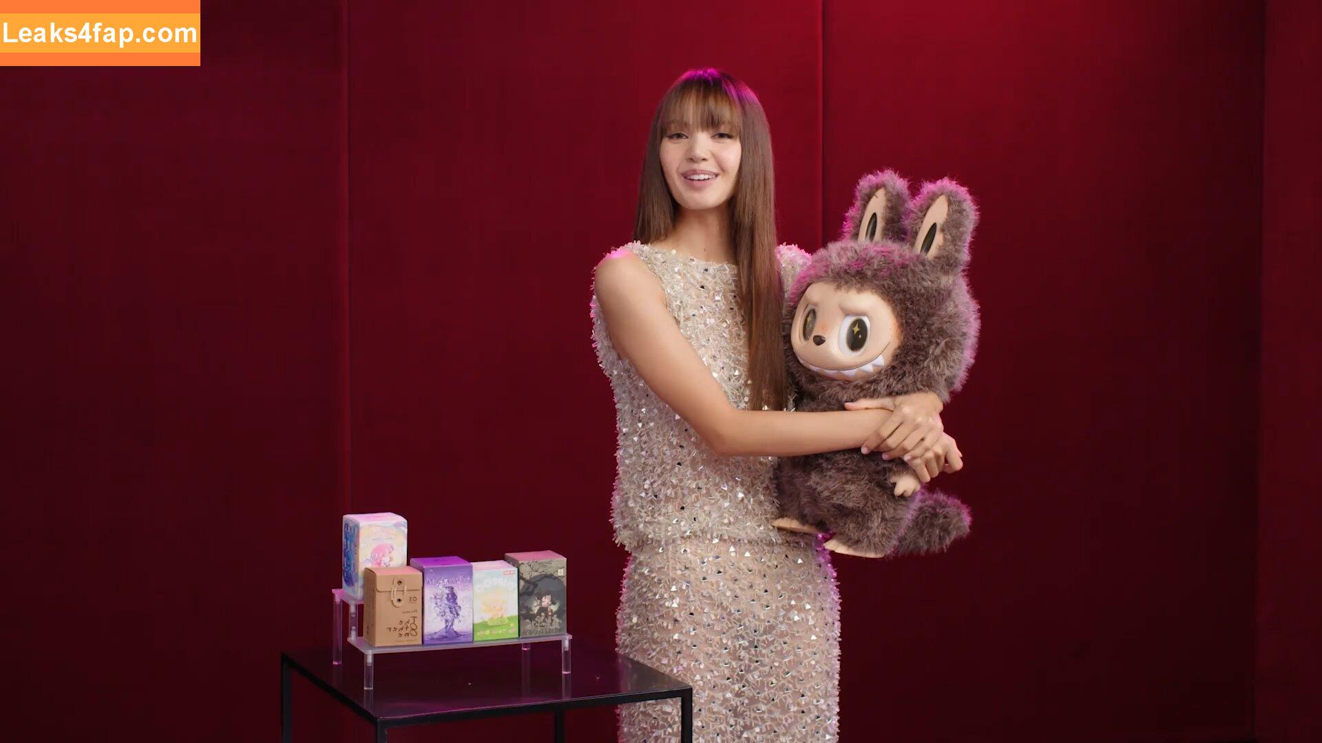 Lisa Blackpink /  слитое фото фото #0870