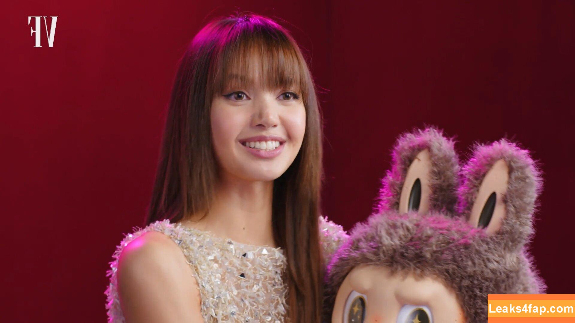 Lisa Blackpink /  слитое фото фото #0871