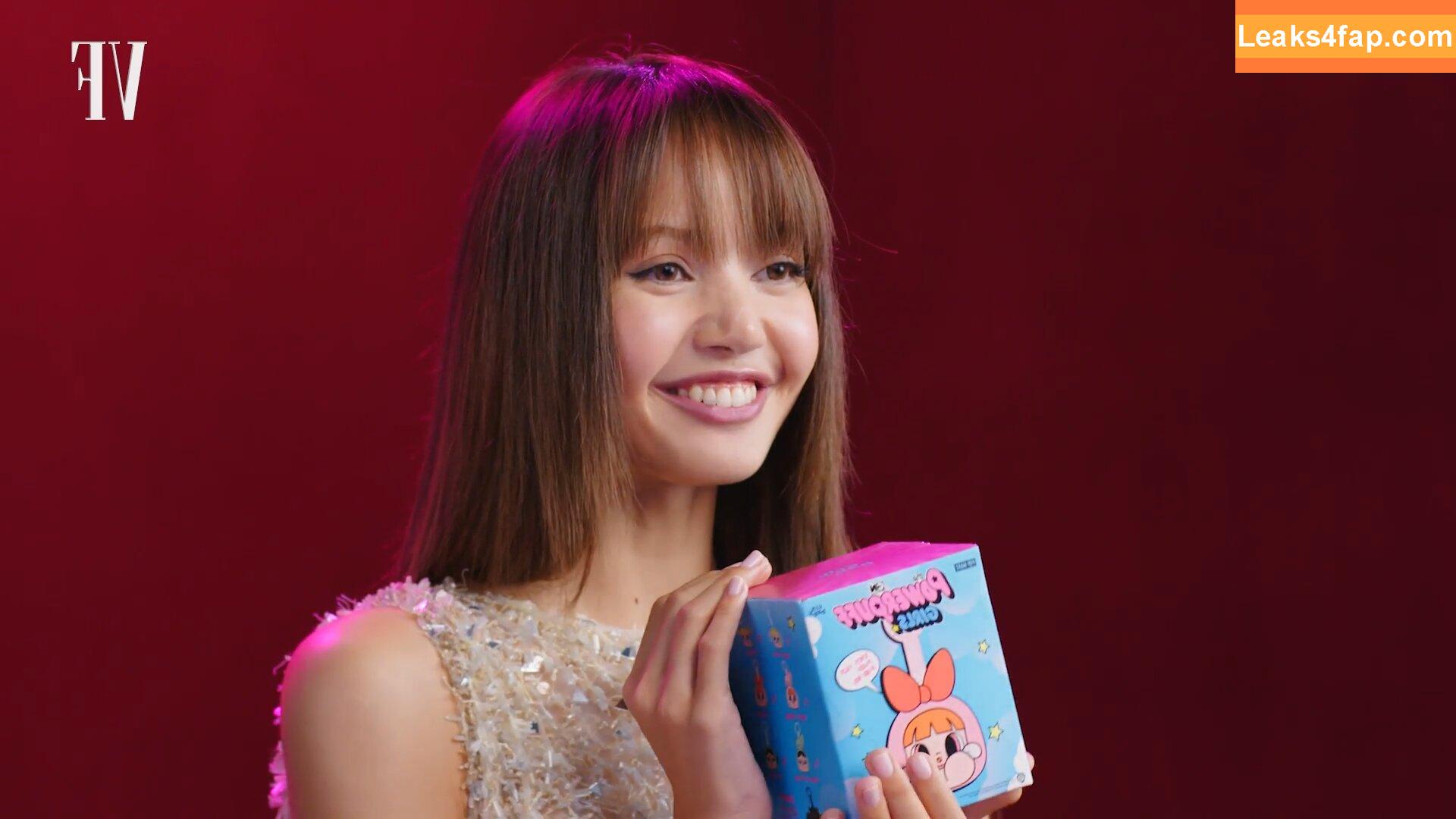 Lisa Blackpink /  слитое фото фото #0873