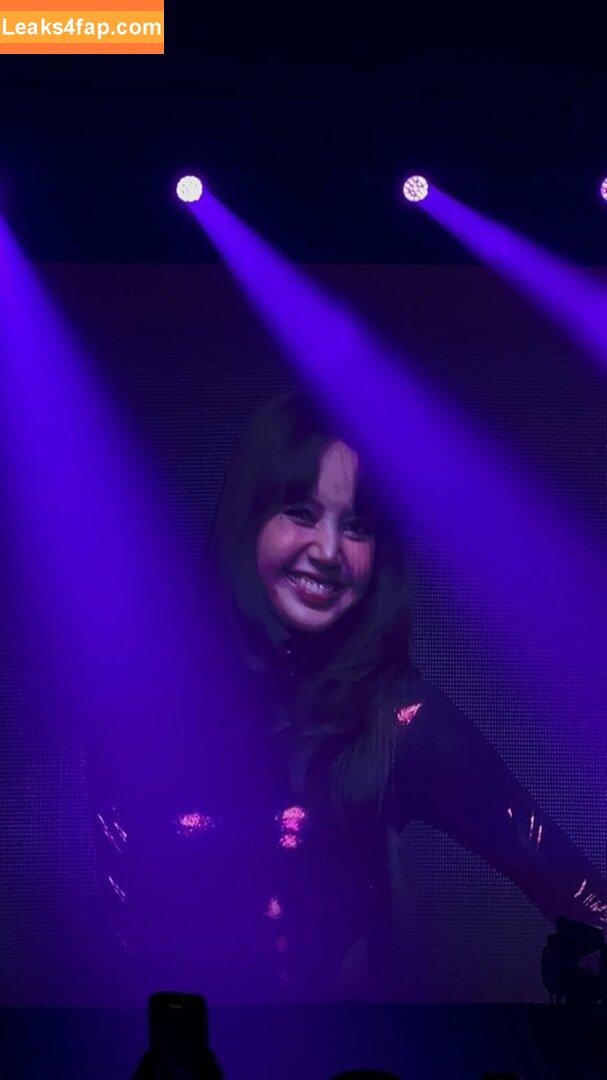 Lisa Blackpink /  слитое фото фото #0931