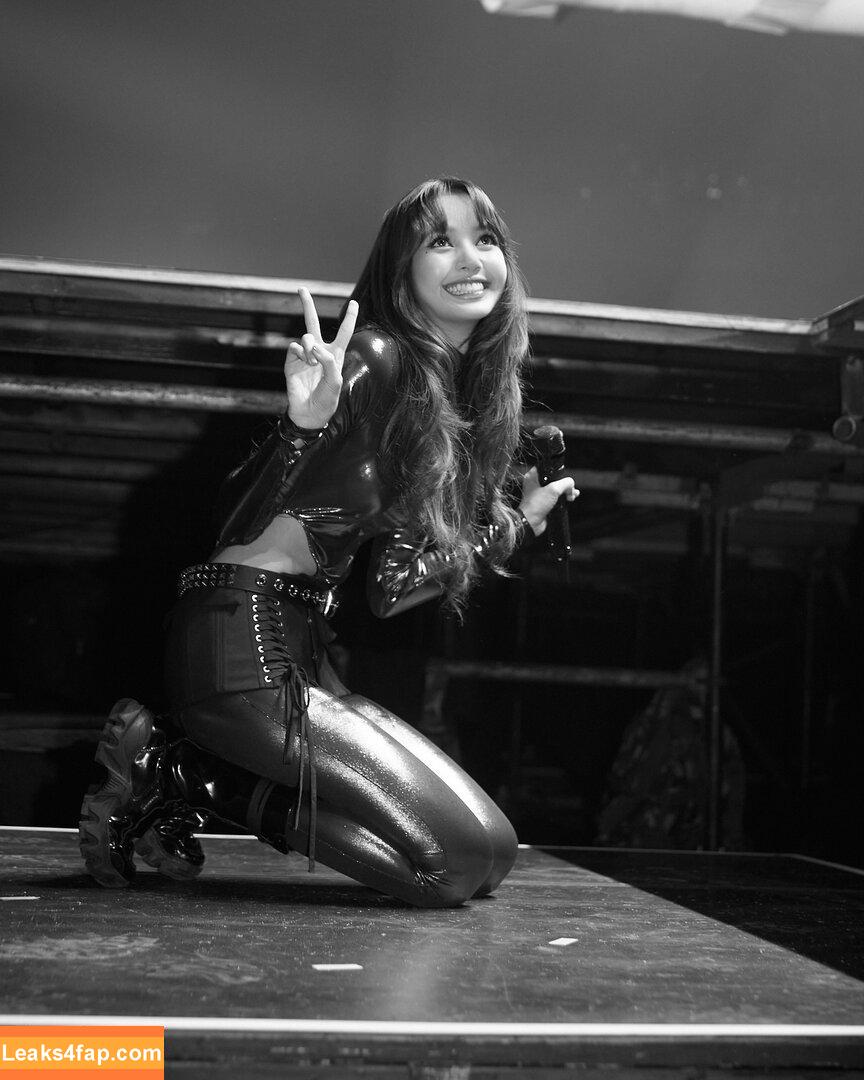 Lisa Blackpink /  слитое фото фото #0945