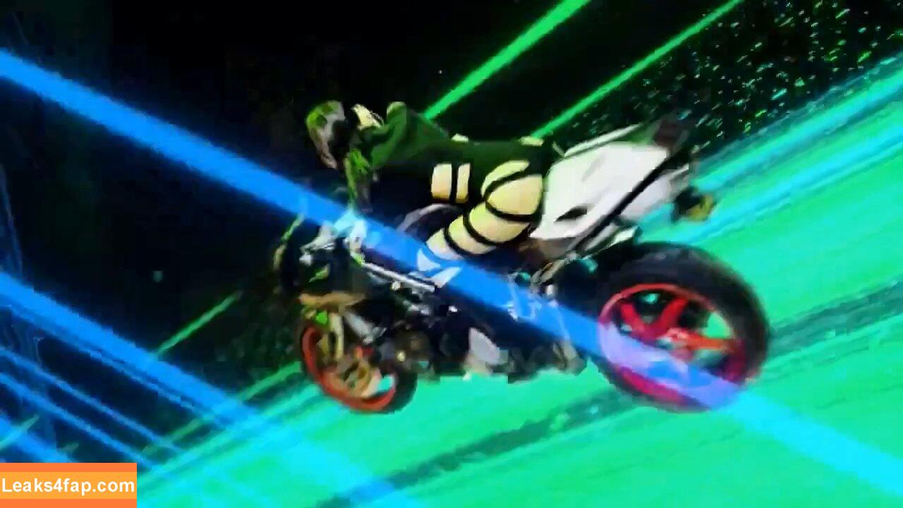 Lisa Blackpink /  слитое фото фото #0952