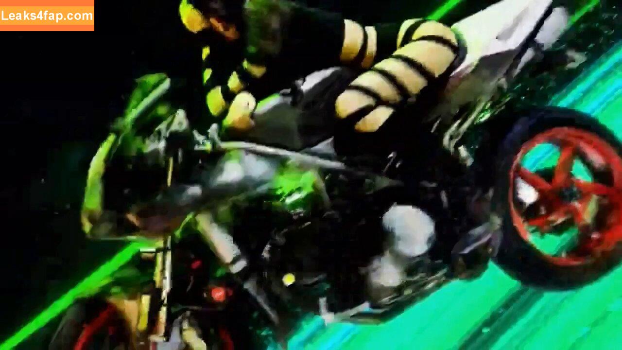 Lisa Blackpink /  слитое фото фото #0953