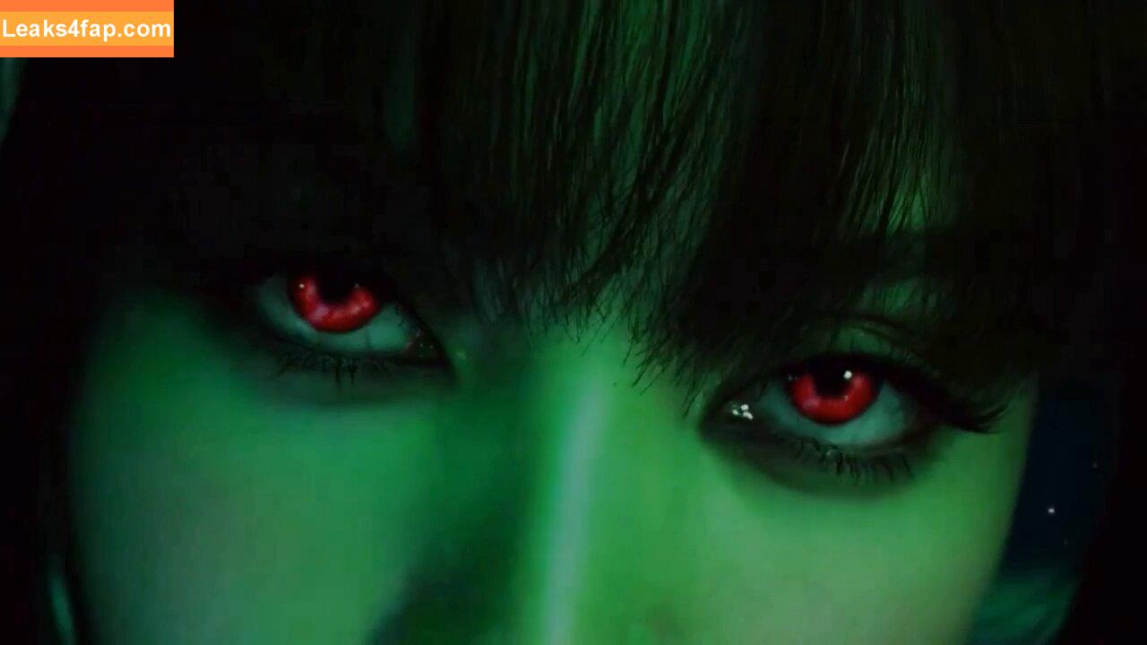 Lisa Blackpink /  слитое фото фото #0961