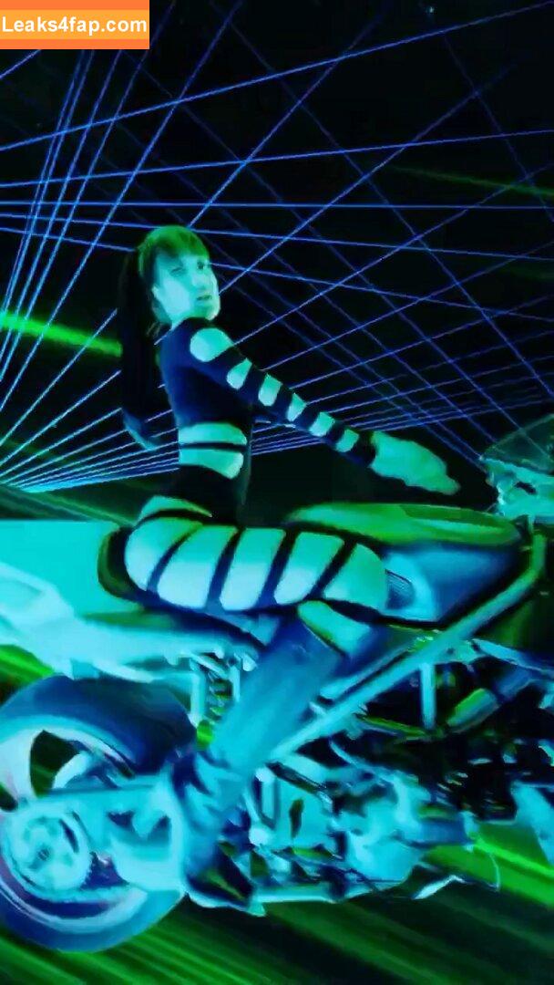 Lisa Blackpink /  слитое фото фото #0969