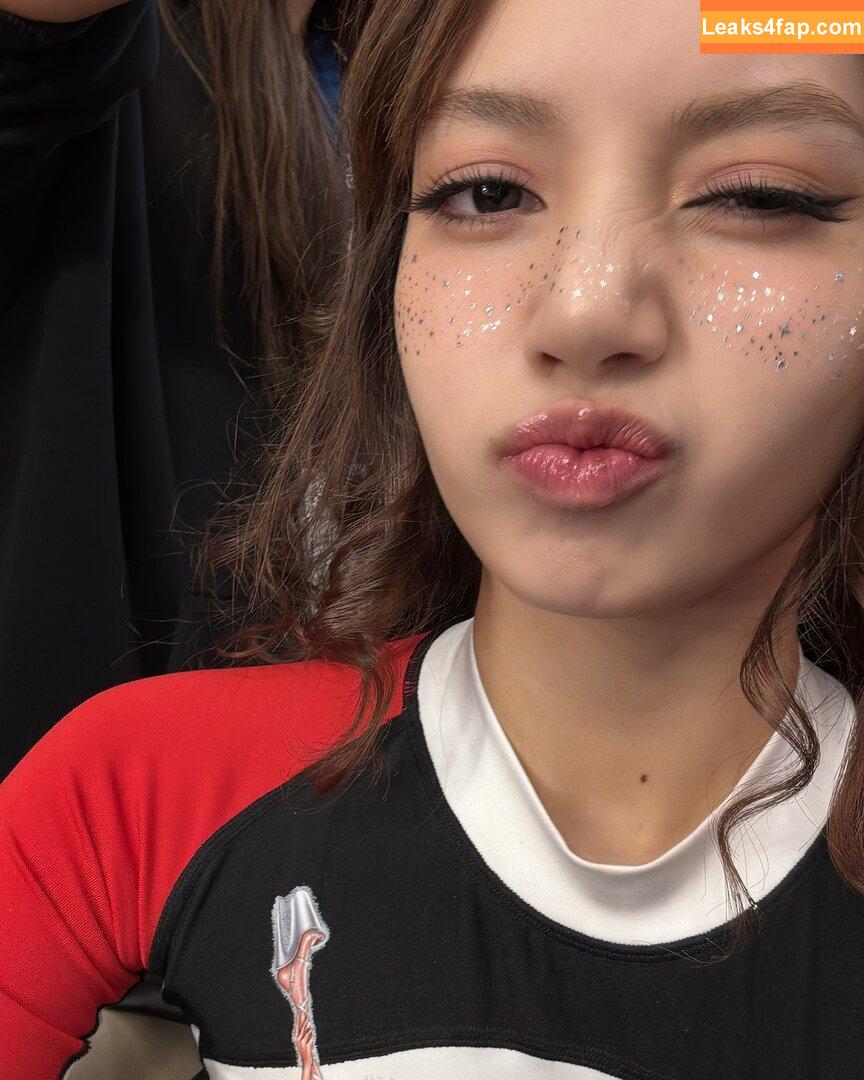 Lisa Blackpink /  слитое фото фото #0973