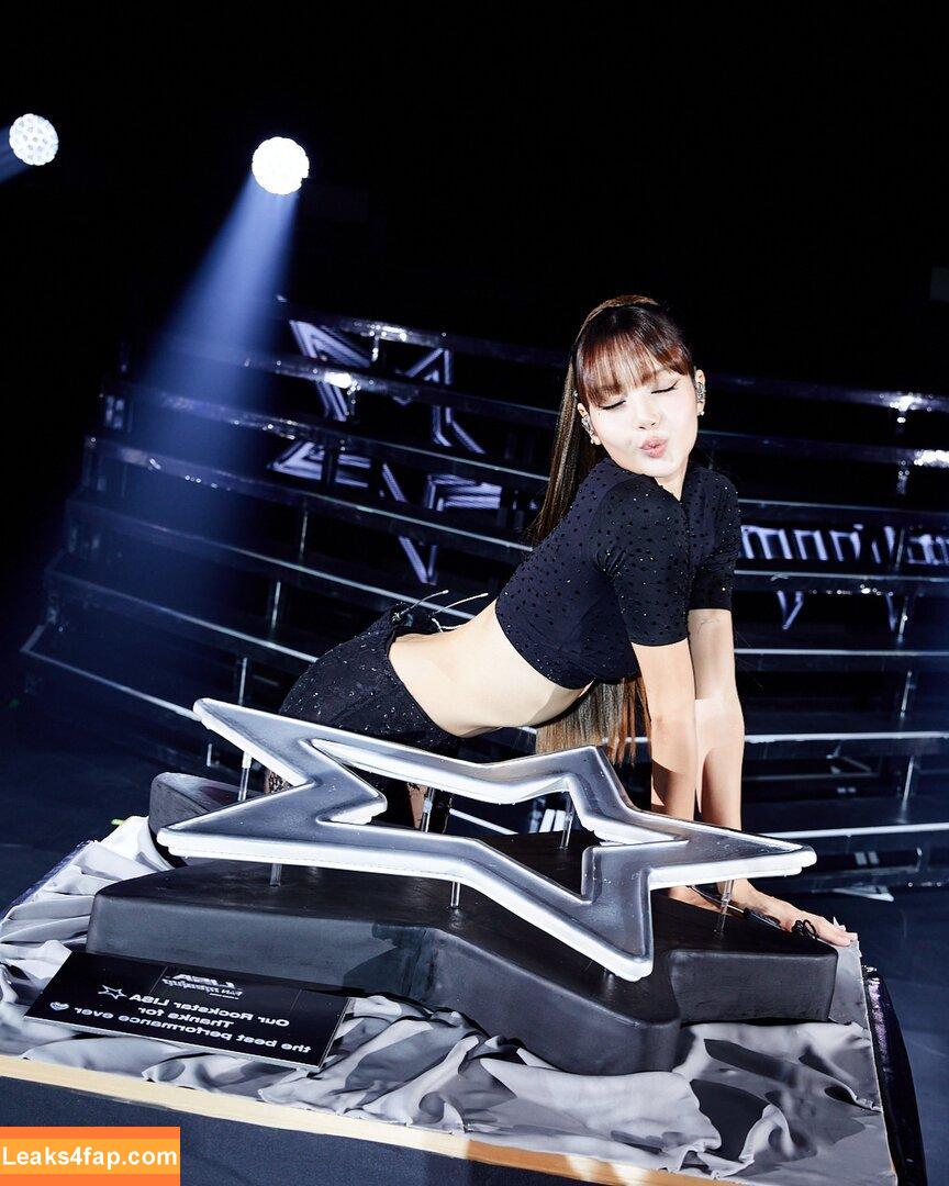 Lisa Blackpink /  слитое фото фото #0980