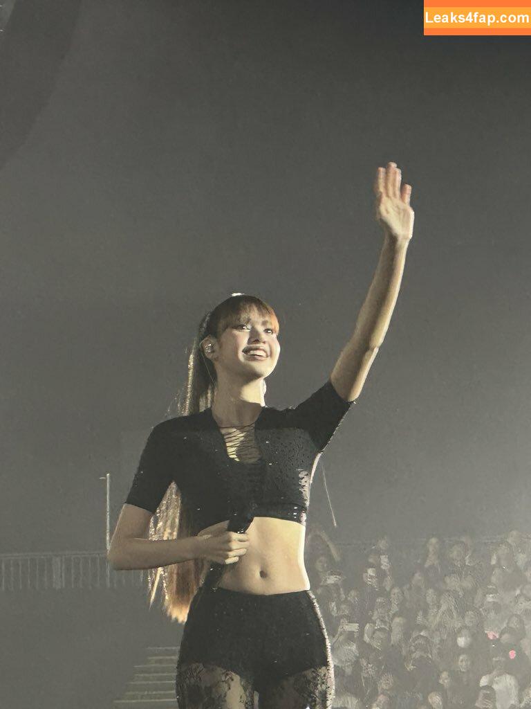 Lisa Blackpink /  слитое фото фото #1018