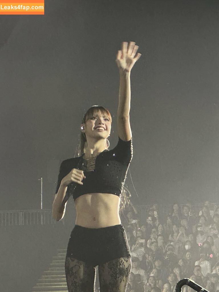 Lisa Blackpink /  слитое фото фото #1019