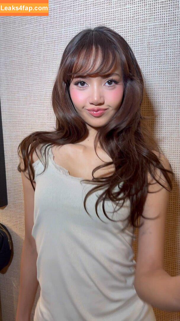 Lisa Blackpink /  слитое фото фото #1052