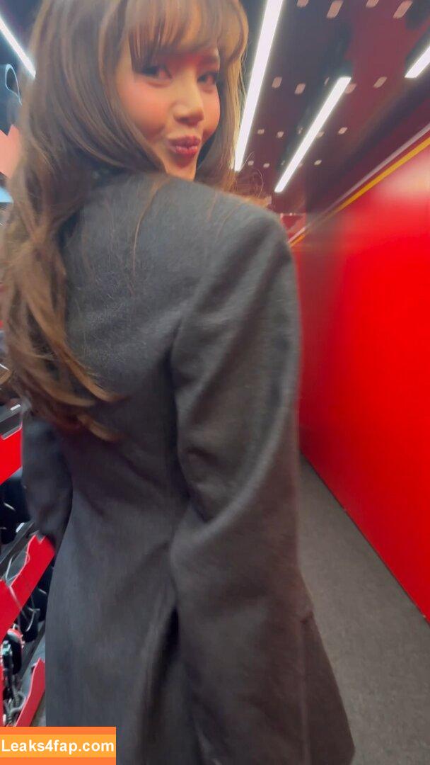 Lisa Blackpink /  слитое фото фото #1056