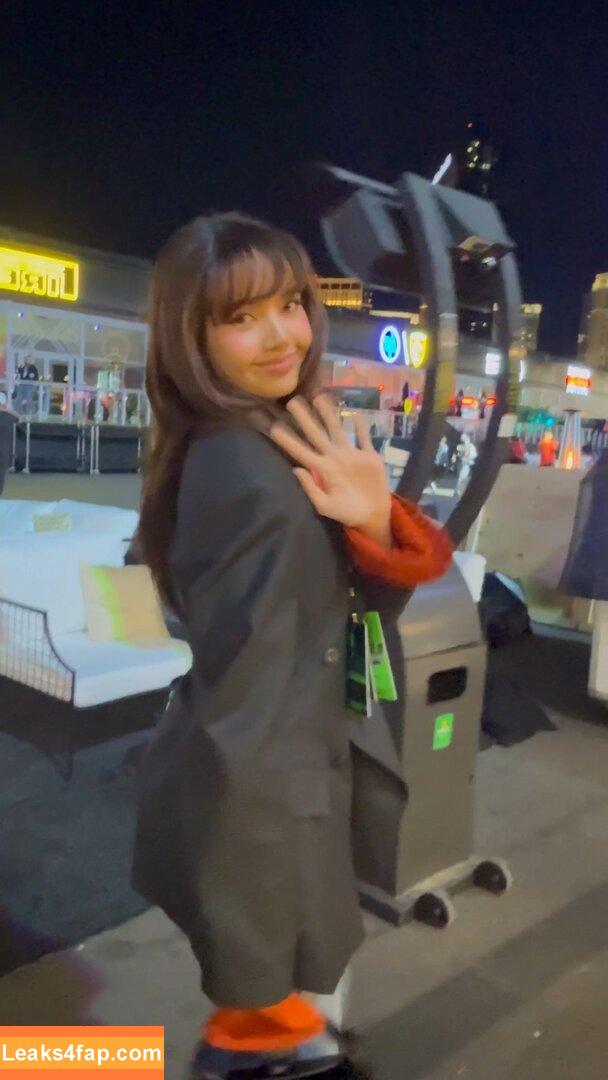 Lisa Blackpink /  слитое фото фото #1063