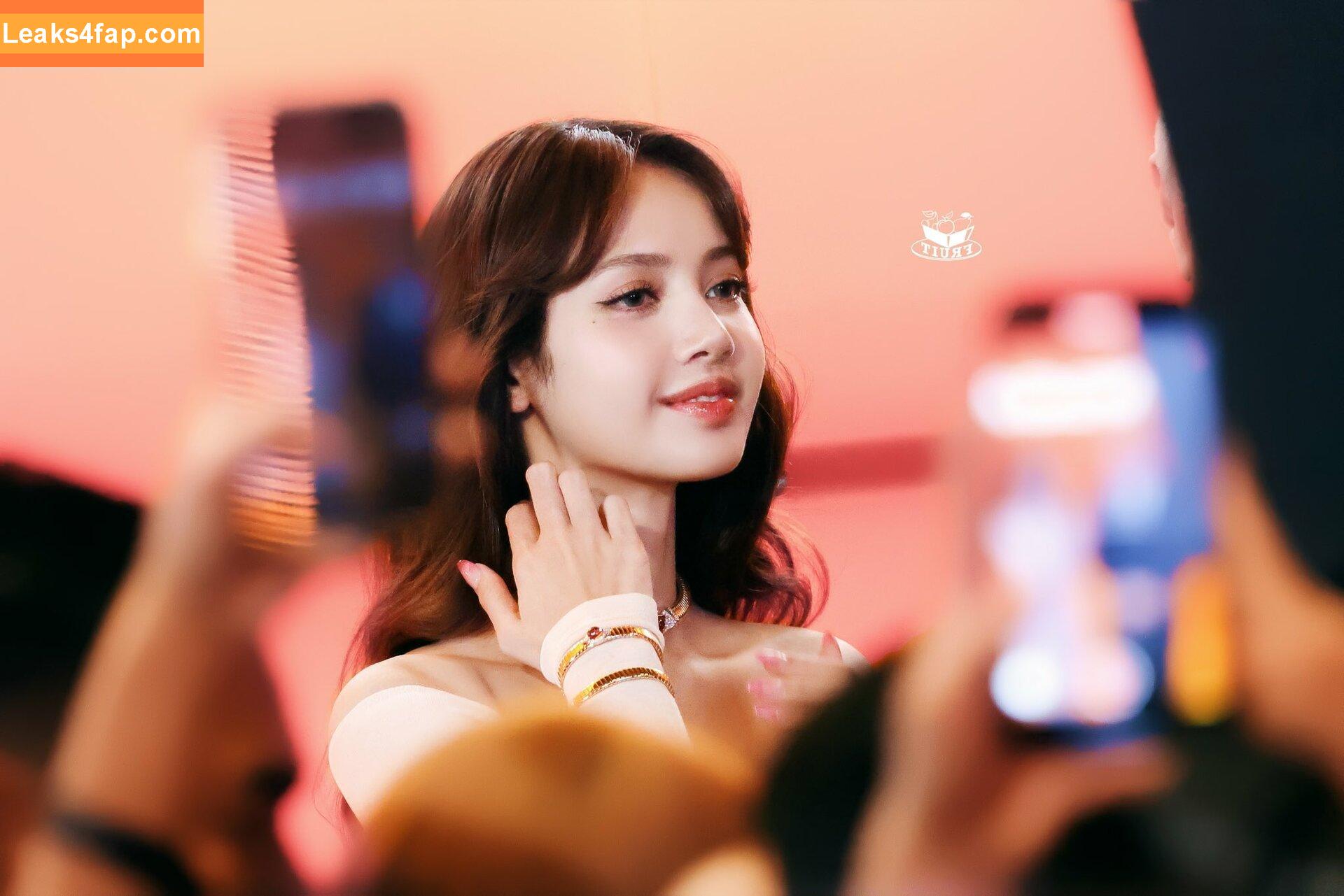 Lisa Blackpink /  слитое фото фото #1089